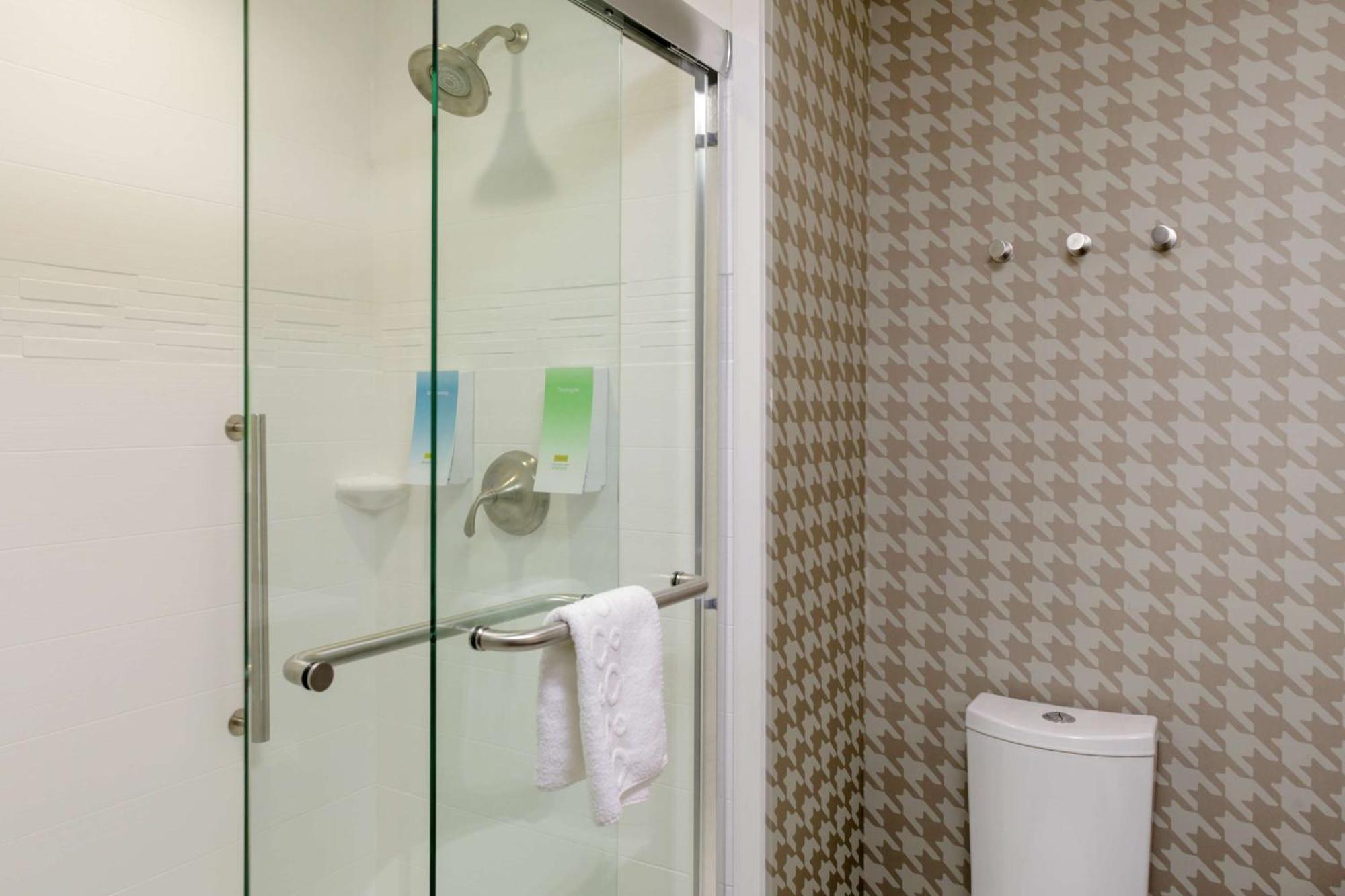 Home2 Suites By Hilton Fort Collins Bagian luar foto